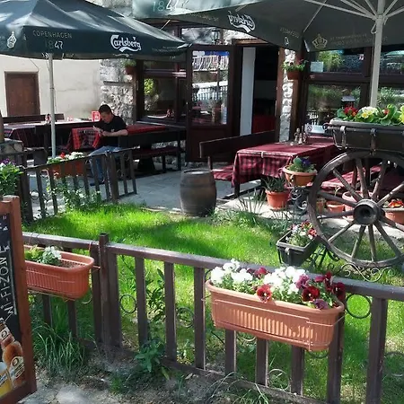 Chavkova House Hotel